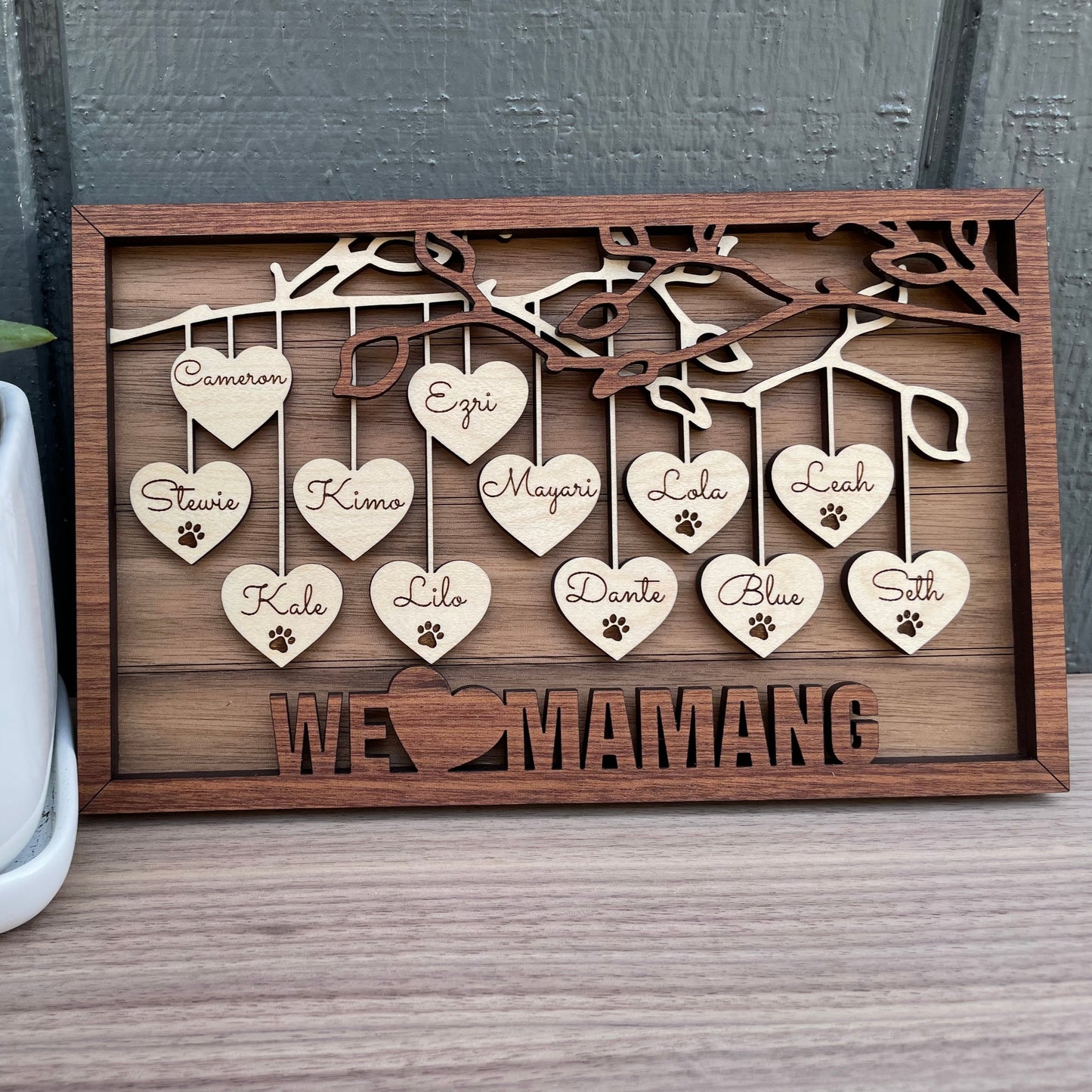 Hanging Hearts Family sign