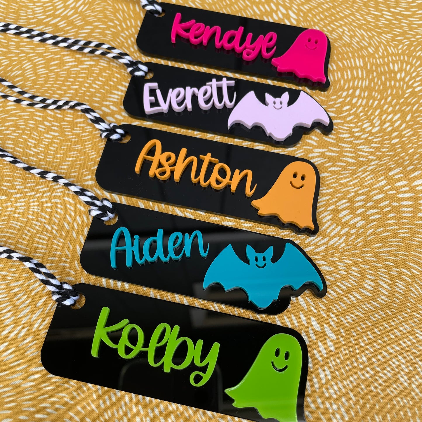 Halloween tags